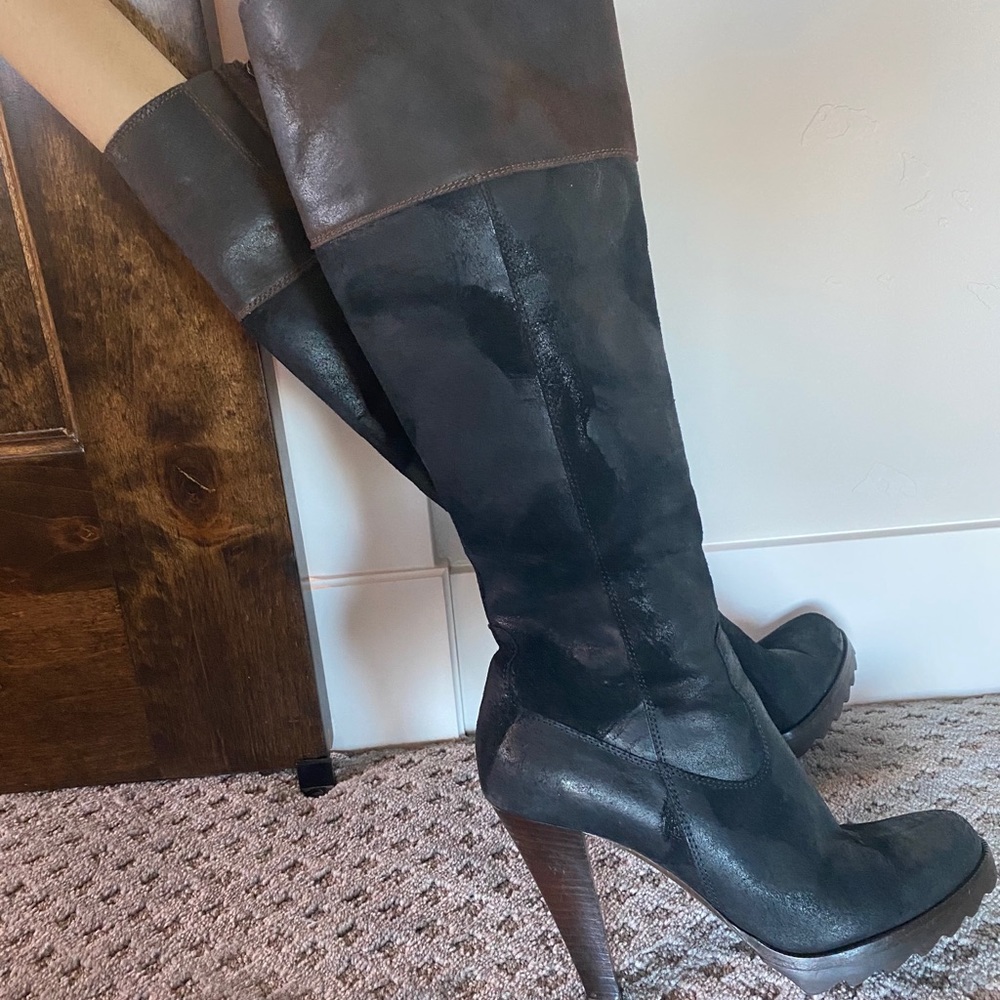 Like new Donald J Pliner two toned leather boots